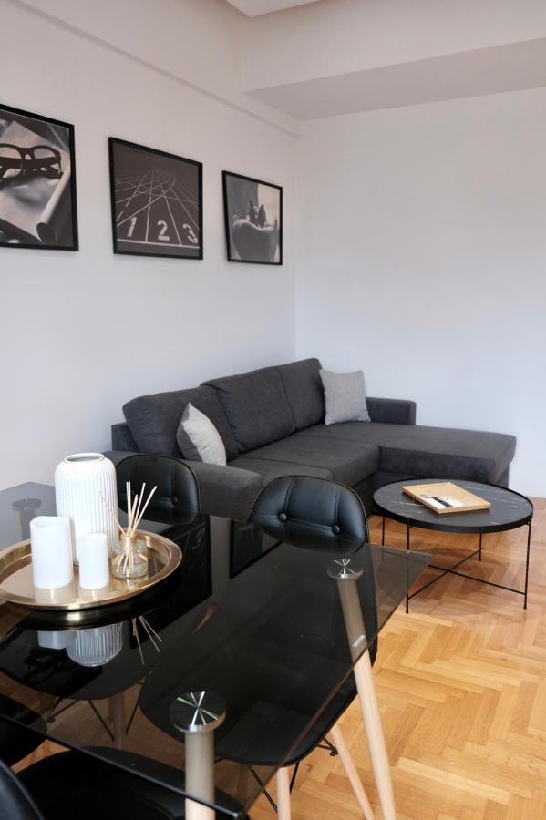 Synpiraeus Apartments & Studios Εξωτερικό φωτογραφία