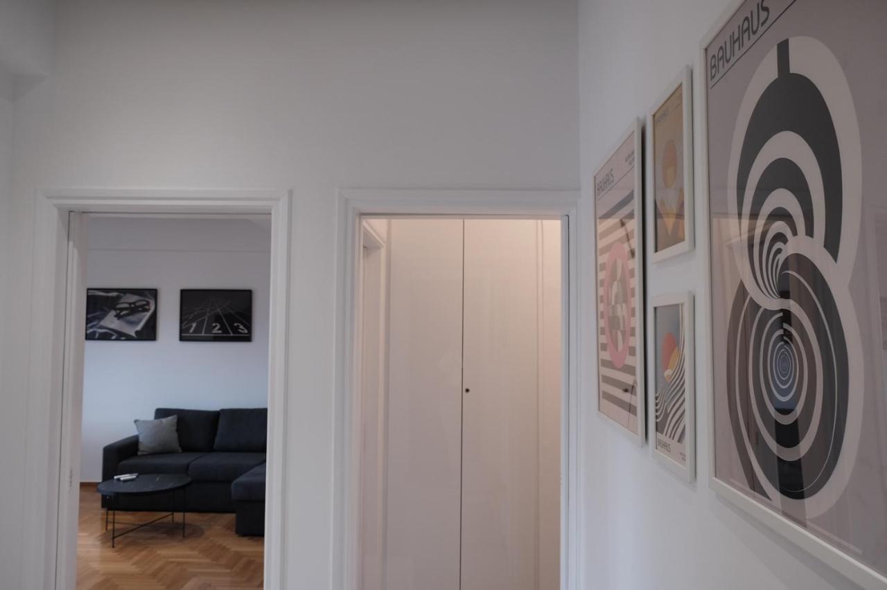 Synpiraeus Apartments & Studios Εξωτερικό φωτογραφία
